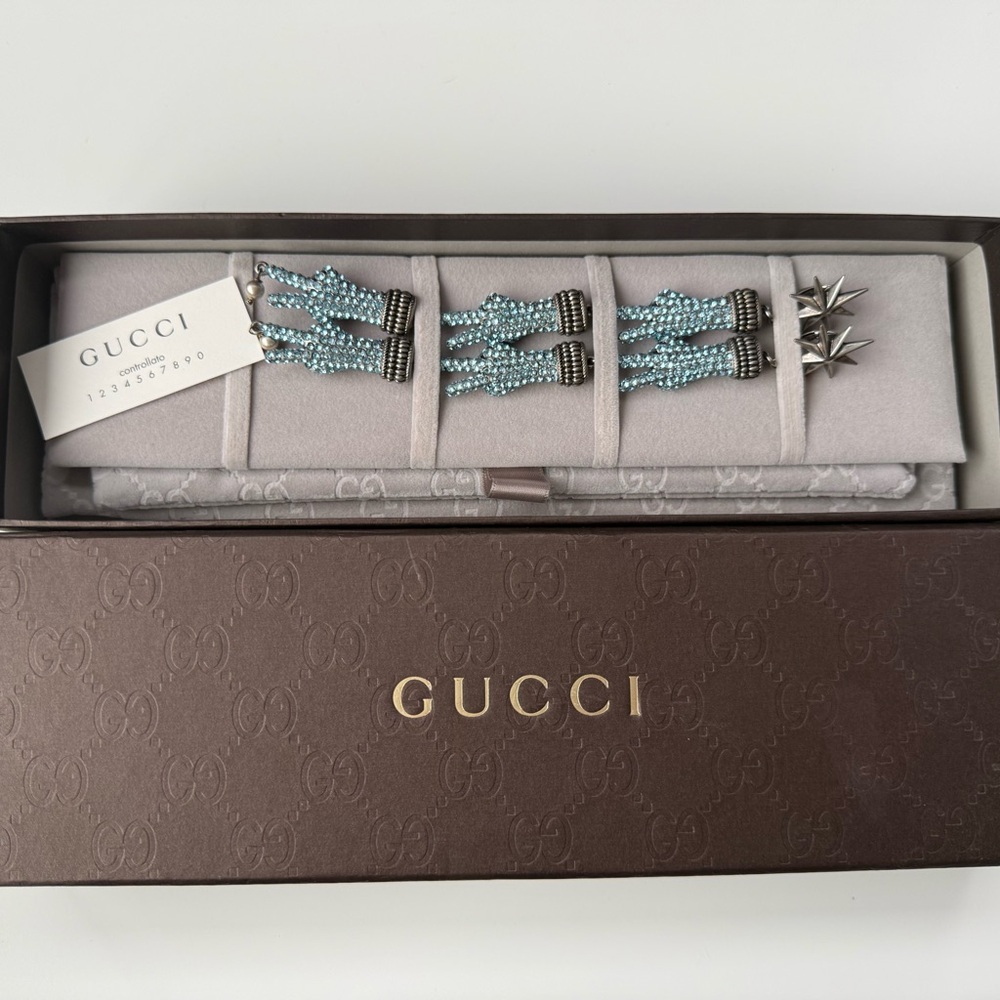 Gucci crystal earrings with Silver Details